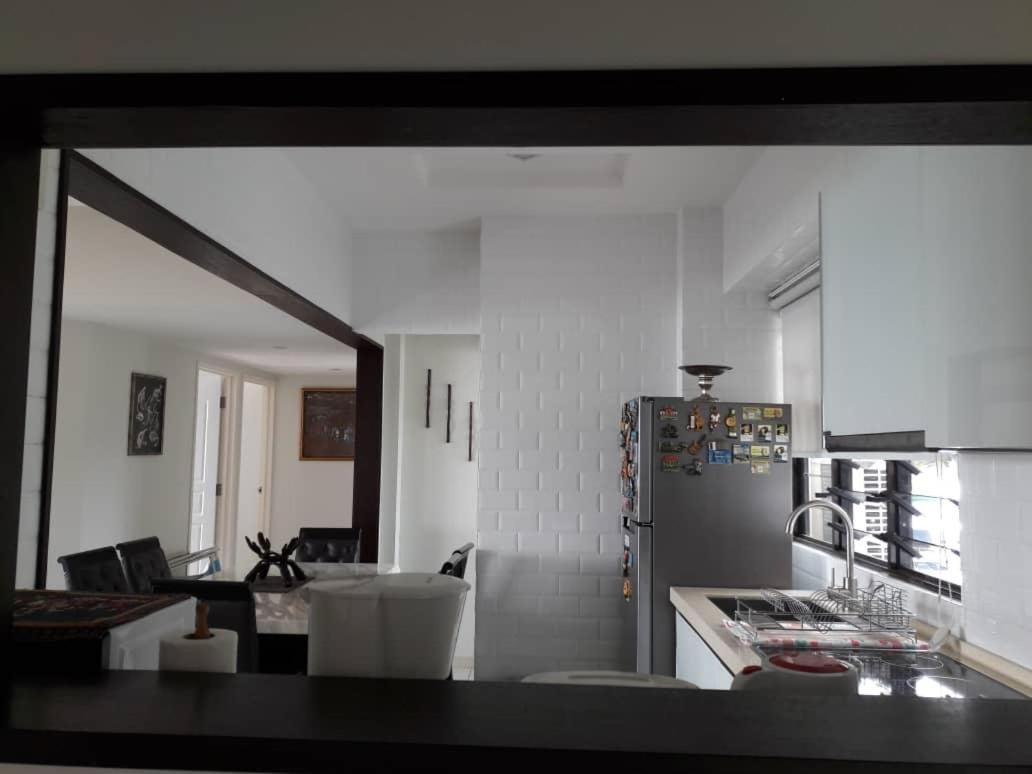 Susie'S Resort Seaview Suites At Sri Sayang Batu Feringgi Luaran gambar