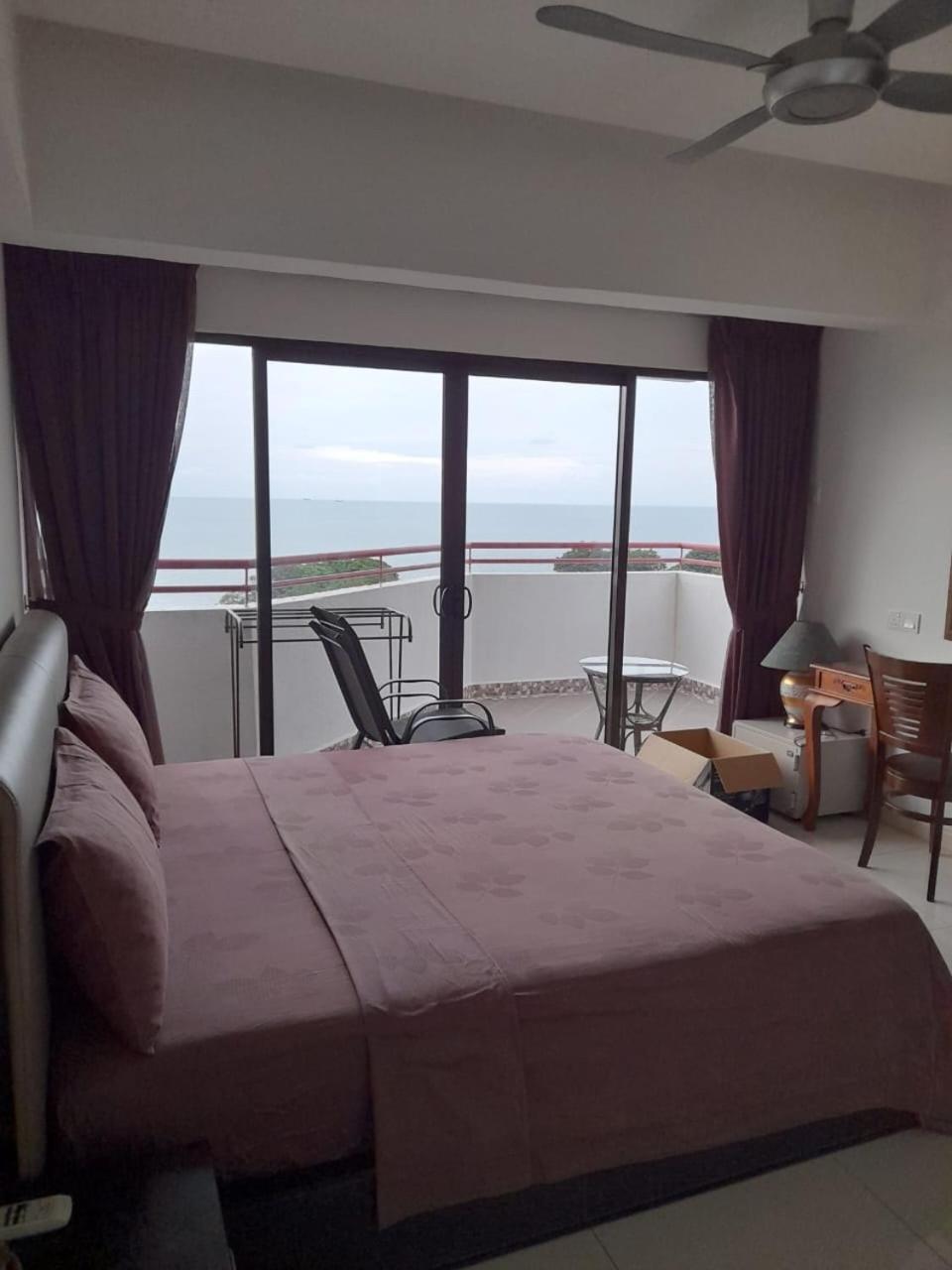 Susie'S Resort Seaview Suites At Sri Sayang Batu Feringgi Luaran gambar