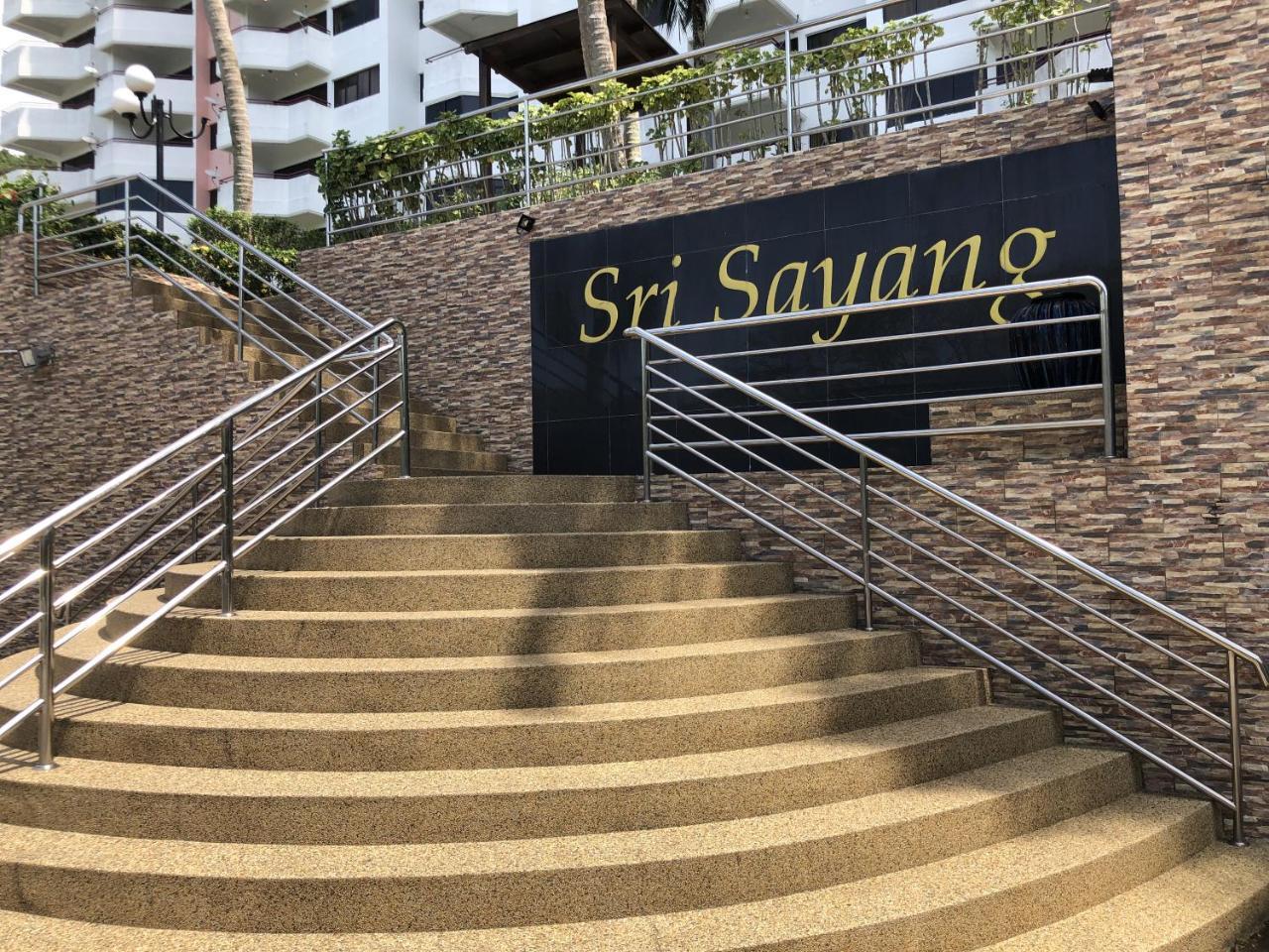 Susie'S Resort Seaview Suites At Sri Sayang Batu Feringgi Luaran gambar